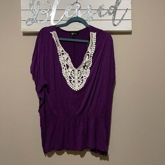 AB studios - purple / white crochet detail top - Picture 1 of 4